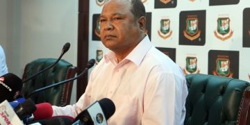 সংবাদ সম্মেলনে কথা বলছেন গাজী আশরাফ লিপু। ছবি: রতন গোমেজ (বিসিবি)