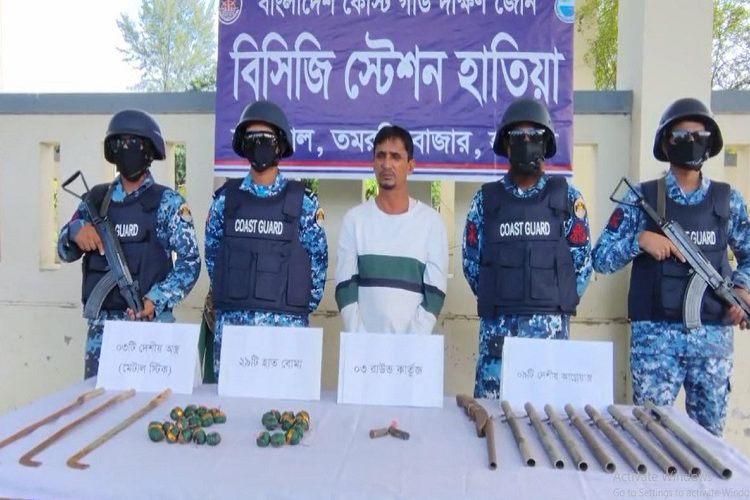 ভিডিও ফুটেজ থেকে সংগৃহীত।