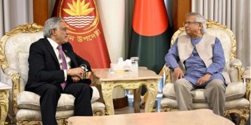 প্রধান উপদেষ্টার সঙ্গে পাকিস্তানের উপ-প্রধানমন্ত্রীর সাক্ষাৎ