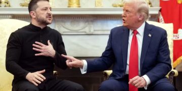 ছবি: ট্রাম্পের সাথে জেলেনস্কির বৈঠক (সংগ্রহীত)