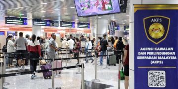 কুয়ালালামপুর আন্তর্জাতিক বিমানবন্দরে (কেএলআইএ)