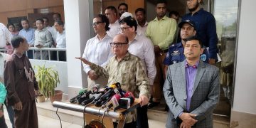 ২২ লাখ মেট্রিক টন খাদ্য মজুদ রয়েছে: খাদ্য উপদেষ্টা