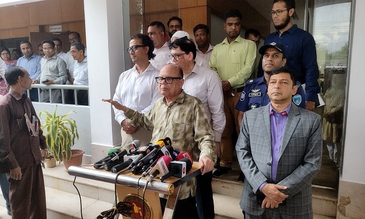 ২২ লাখ মেট্রিক টন খাদ্য মজুদ রয়েছে: খাদ্য উপদেষ্টা
