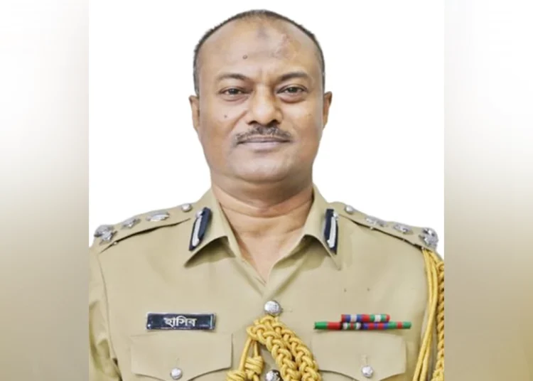 ছবি: সংগৃহীত (চট্টগ্রাম মেট্রোপলিটন পুলিশ কমিশনার হাসিব আজিজ)