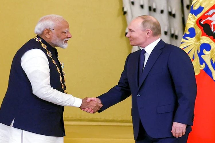 ভারতের প্রধানমন্ত্রী নরেন্দ্র মোদি ও রাশিয়ার প্রেসিডেন্ট ভ্লাদিমির পুতিন।