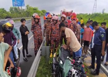 ছবি: ঢাকা-মাওয়া এক্সপ্রেসওয়েতে মোটরসাইকেল দূর্ঘটনা