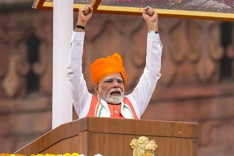 স্বাধীনতা দিবসে ভারতের প্রধানমন্ত্রী নরেন্দ্রম মোদির ১০৩ মিনিটের দীর্ঘ ভাষণ।