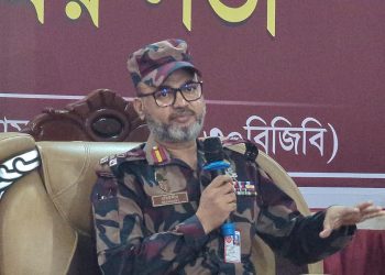 বর্ডার গার্ড বাংলাদেশের (বিজিবি) রামু সেক্টর কমান্ডার কর্নেল মোহাম্মদ মহিউদ্দিন আহমেদ।