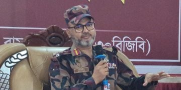 বর্ডার গার্ড বাংলাদেশের (বিজিবি) রামু সেক্টর কমান্ডার কর্নেল মোহাম্মদ মহিউদ্দিন আহমেদ।