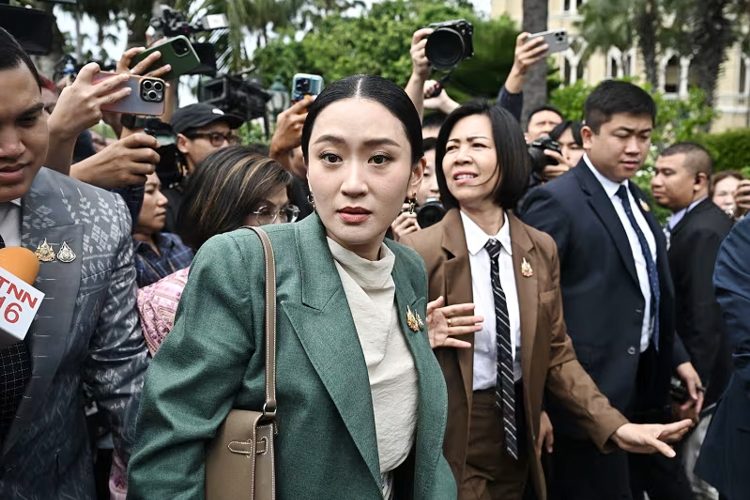 থাইল্যান্ডের প্রধানমন্ত্রী পেতংতার্ন সিনাওয়াত্রা