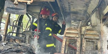 সড়ক দুর্ঘটনায় মাদরাসা ছাত্রী নিহত, যাত্রীবাহী বাসে আগুন দিল জনতা