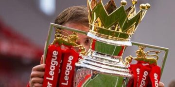 গত মৌসুমে ২০তম লিগ শিরোপা লিভারপুলের