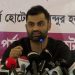 সংবাদ সম্মেলনে কথা বলছেন তামিম