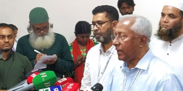 ইসির সিনিয়র সচিব আখতার আহমেদ।