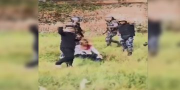 নেপালের প্রাক্তন প্রধানমন্ত্রী শের বাহাদুর দেউবা লাঞ্ছিত