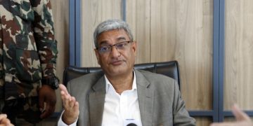 নেপালের স্বরাষ্ট্রমন্ত্রী রমেশ লেখক