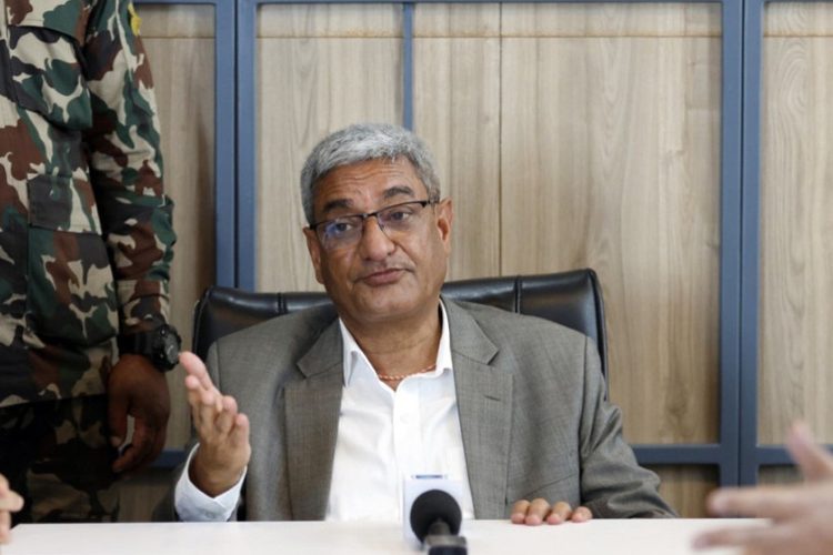 নেপালের স্বরাষ্ট্রমন্ত্রী রমেশ লেখক