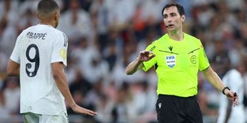 রেফারির সিদ্ধান্তে রিয়াল মাদ্রিদের গোল বাতিল