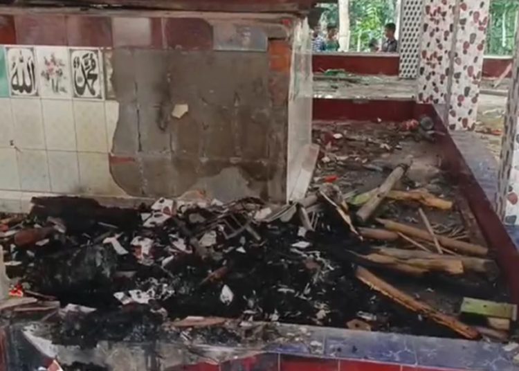 ঘটনার পর পুলিশ ও সেনাবাহিনী ঘটনাস্থলে গিয়ে পরিস্থিতি নিয়ন্ত্রণে আনেন