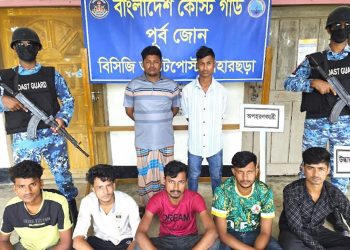 টেকনাফে অপহৃত ৫ ব্যক্তি উদ্ধার, দুই অপহরণকারী আটক