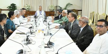 বৃহস্পতিবার ১১ সেপ্টেম্বর সন্ধ্যায় রাষ্ট্রীয় অতিথি ভবন যমুনায় জাতীয় ঐকমত্য কমিশনের  বৈঠক।