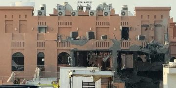 ইসরায়েলি হামলায় কাতারের দোহায় ক্ষতিগ্রস্ত একটি ভবন।