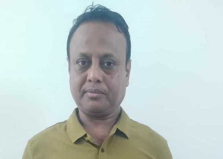 টগরের বিরুদ্ধে লালবাগ থানায় অস্ত্র মামলা প্রক্রিয়াধীন রয়েছে