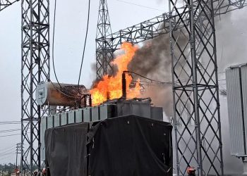 সাতক্ষীরায় পাওয়ার গ্রিড স্টেশনে আগুন