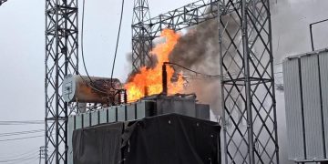 সাতক্ষীরায় পাওয়ার গ্রিড স্টেশনে আগুন