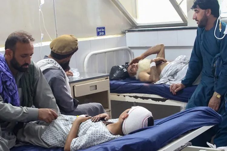 আফগানিস্তানের পূর্বাঞ্চলে শক্তিশালী ভূমিকম্পে মৃতের সংখ্যা বেড়ে ৮১২ জনে দাঁড়িয়েছে