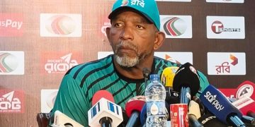 ফিল সিমন্স