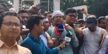 শিক্ষকদের 'সচিবালয় অভিমুখে লংমার্চ' নিয়ে কথা বলছেন শিক্ষক নেতা দেলাওয়ার আজিজী