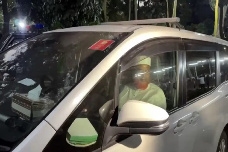 রাষ্ট্রীয় অতিথি ভবন যমুনায় জামায়াতের প্রতিনিধি দল। ছবি : সংগৃহীত