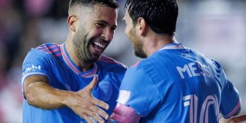মেসি এবং আলবা
