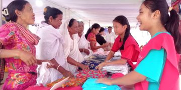 ১০ টাকায় প্রবারণা বাজার