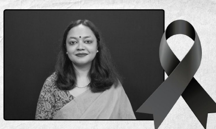 অনলাইন নিউজপোর্টাল ঢাকা স্ট্রিম-এর গ্রাফিক ডিজাইনার স্বর্ণময়ী বিশ্বাস (২৮)