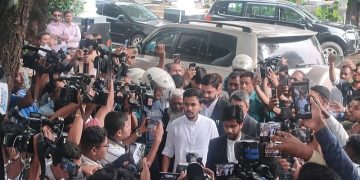 আন্তর্জাতিক অপরাধ ট্রাইব্যুনালে সাক্ষ্য দিতে এসেছেন উপদেষ্টা আসিফ মাহমুদ