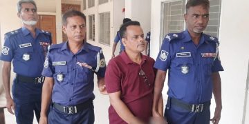 আসামি সোহরাব হোসেন আকনকে(৩৫)