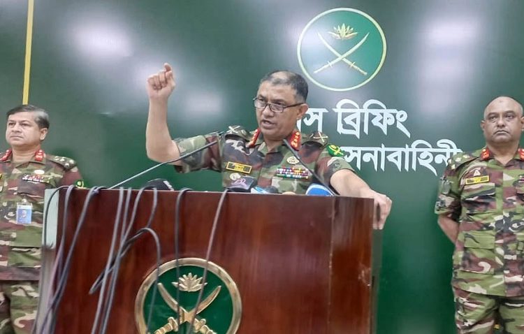 গ্রেপ্তারি পরোয়ানা থাকা ১৫ সেনা সদস্য হেফাজতে, একজন পলাতক