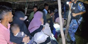 বন্দী নারী ও শিশুসহ ২১ জনকে উদ্ধার।