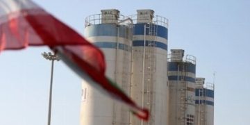 তেহরানের পারমানবিক ইস্যুতে জাতিসংঘের তত্ত্বাবধানের আনুষ্ঠানিক অবসান ঘোষণা ইরান, রাশিয়া ও চীনের।