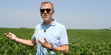 মধ্যপ্রাচ্য, উত্তর আফ্রিকা ও দক্ষিণ এশিয়া (MENASA) অঞ্চলের এক্সিকিউটিভ ডিরেক্টর কেভিন রোপকে