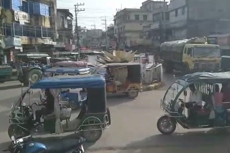 স্বাভাবিক জীবনযাত্রায় ফিরেছে খাগড়াছড়ি