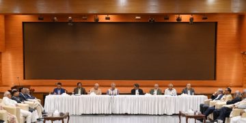 রাজনৈতিক দলগুলোর সঙ্গে বৈঠকে জাতীয় ঐকমত্য কমিশন