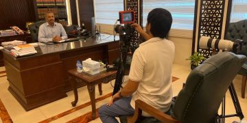 আইন উপদেষ্টার সাক্ষাতকার নিচ্ছেন খাইরুল ইসলাম তুফান