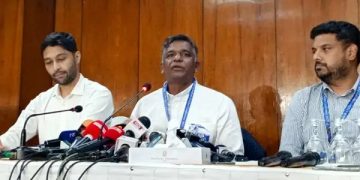 সংবাদ সম্মেলনে কথা বলছেন বিসিবি সভাপতি আমিনুল ইসলাম।