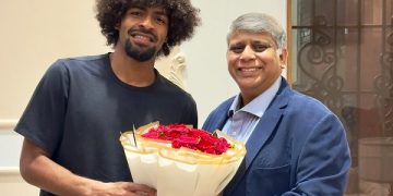 ঢাকায় পা রেখেছেন হামজা