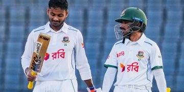 মাহমুদুল হাসান জয় এবং মুমিনুল হক