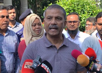 আইন, বিচার ও সংসদবিষয়ক উপদেষ্টা আসিফ নজরুল