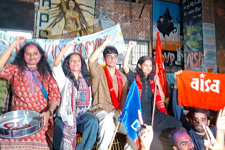 দিল্লির জওহরলাল নেহরু বিশ্ববিদ্যালয়ের ছাত্র সংসদ নির্বাচনে বামদের জয়
